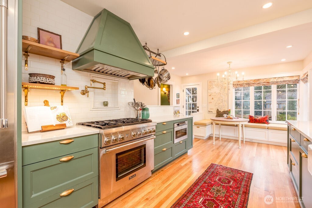 106 Northeast 46th Street Seattle, WA 98105 - Photo 8 of 31