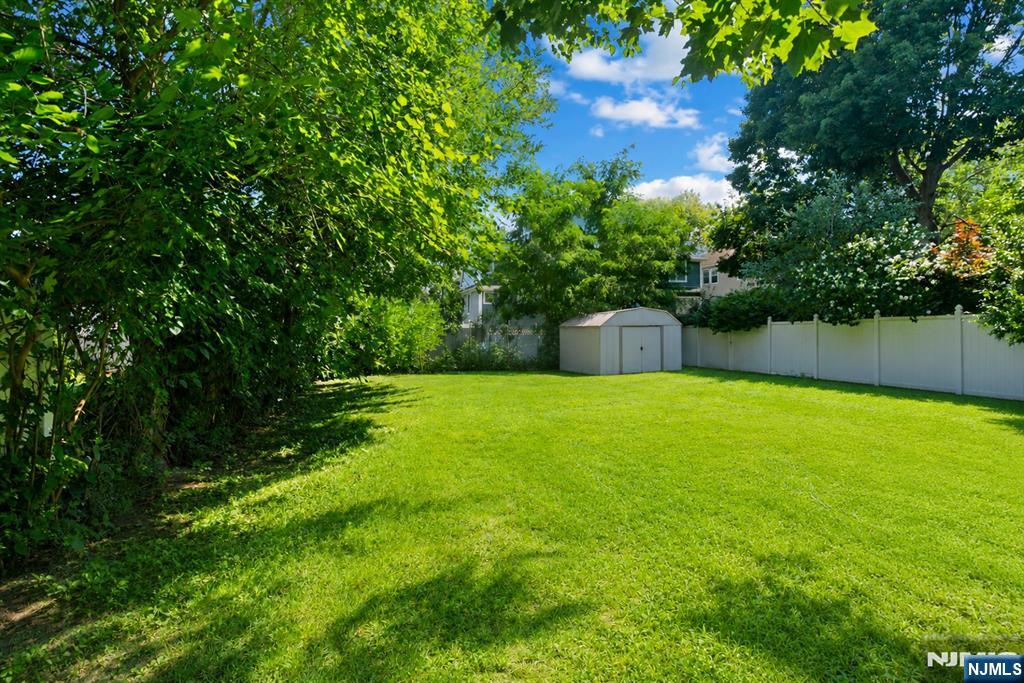 422 Union Avenue Rutherford, NJ 07070 - Photo 45 of 47 Gallery Image 45