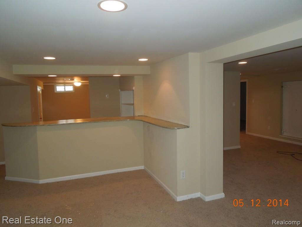 2492 Academy Road Holly, MI 48442 - Photo 28 of 50 Entertainers Delight