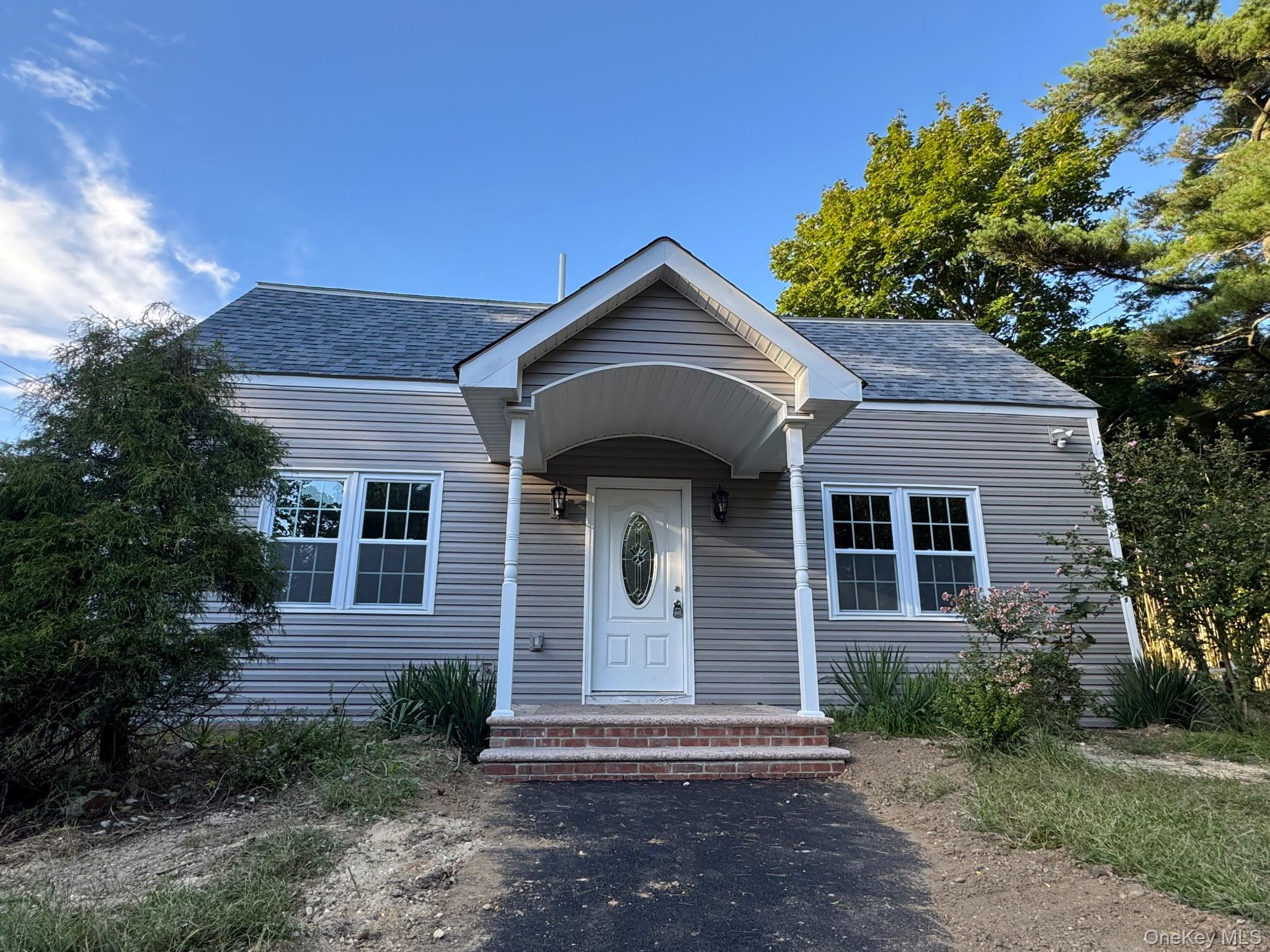 4 Barnes Road Moriches, NY 11955 - Photo 2 of 23 Gallery Image 2