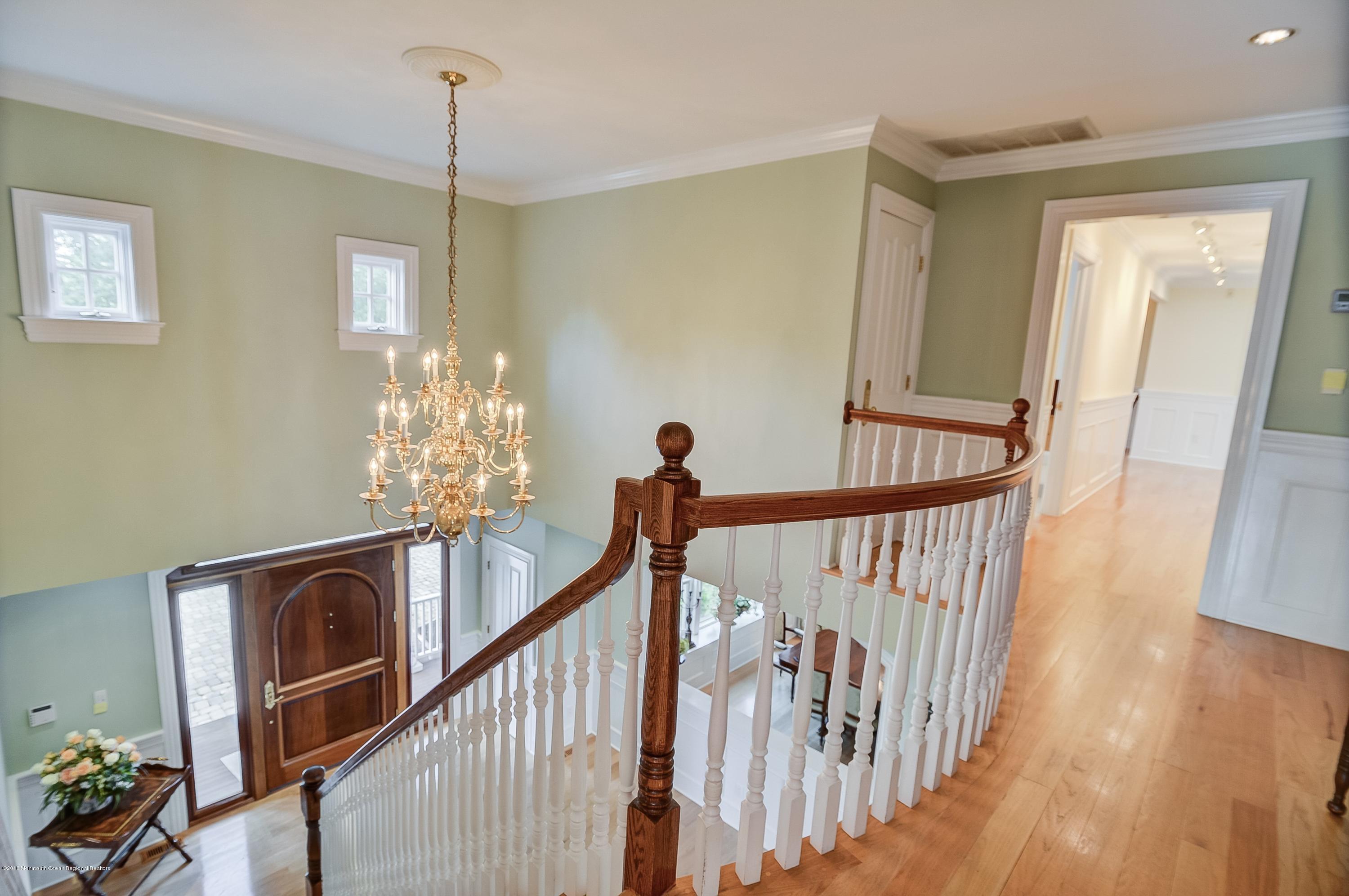 21 Heathcliff Road Rumson, NJ 07760 - Photo 30 of 64 29_Foyer