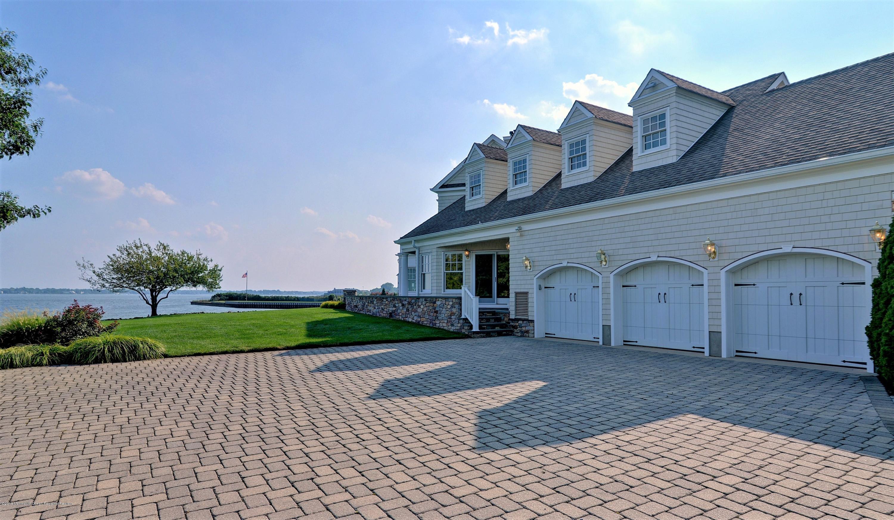 21 Heathcliff Road Rumson, NJ 07760 - Photo 51 of 64 50_Garage