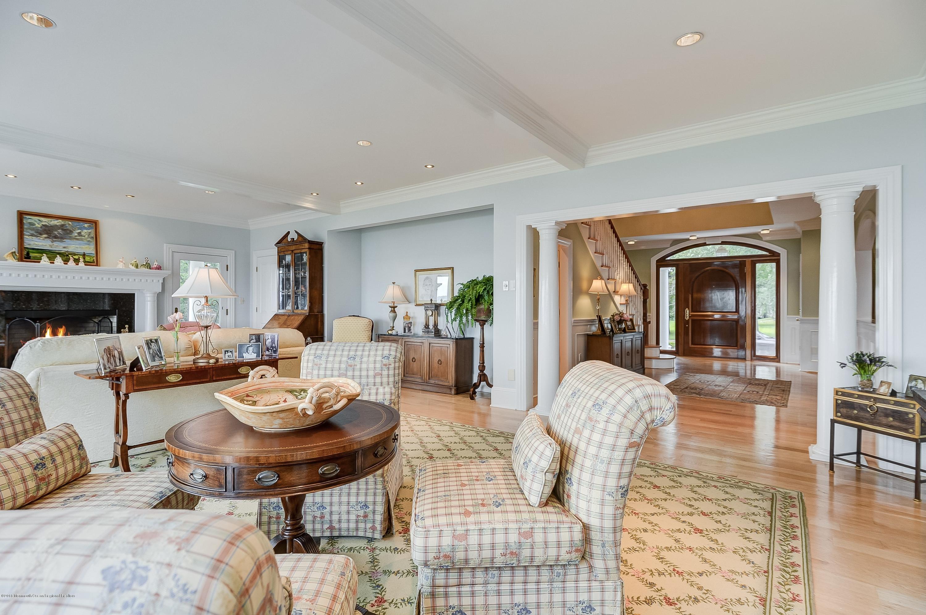 21 Heathcliff Road Rumson, NJ 07760 - Photo 8 of 64 07_Great Room