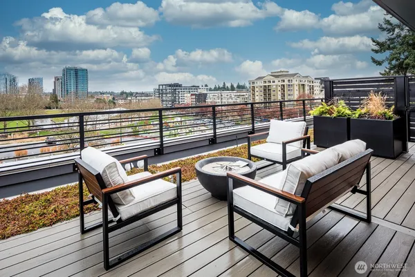 $8,900 | 125 100th Avenue Northeast, Unit 155, Bellevue, WA 98004