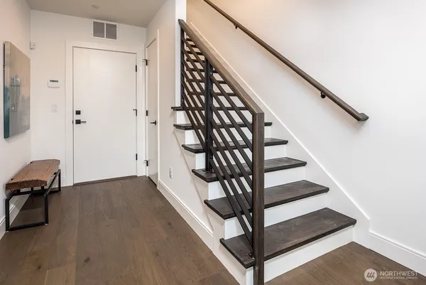 $8,900 | 125 100th Avenue Northeast, Unit 155, Bellevue, WA 98004