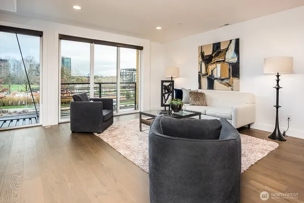 $8,900 | 125 100th Avenue Northeast, Unit 155, Bellevue, WA 98004