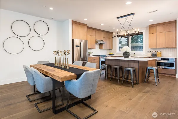 $8,900 | 125 100th Avenue Northeast, Unit 155, Bellevue, WA 98004