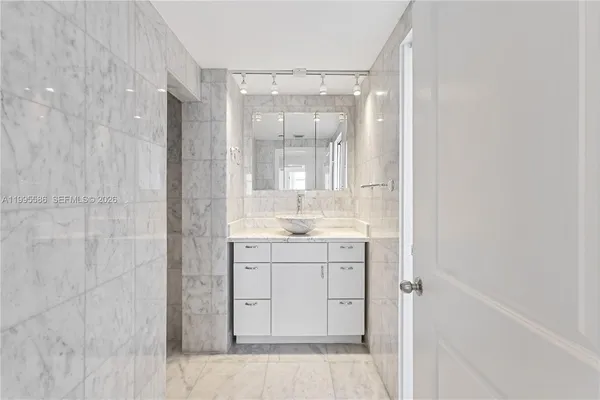 $849,999 | 1250 South Miami Avenue, Unit 3506, Miami, FL 33130