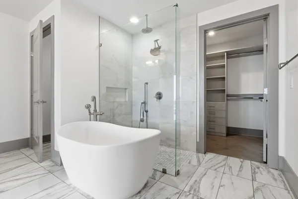 $5,800 | 1616 West End Avenue, Unit 3006, Nashville, TN 37203