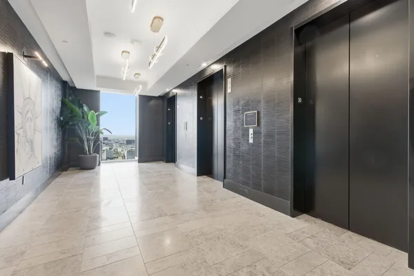 $5,800 | 1616 West End Avenue, Unit 3006, Nashville, TN 37203