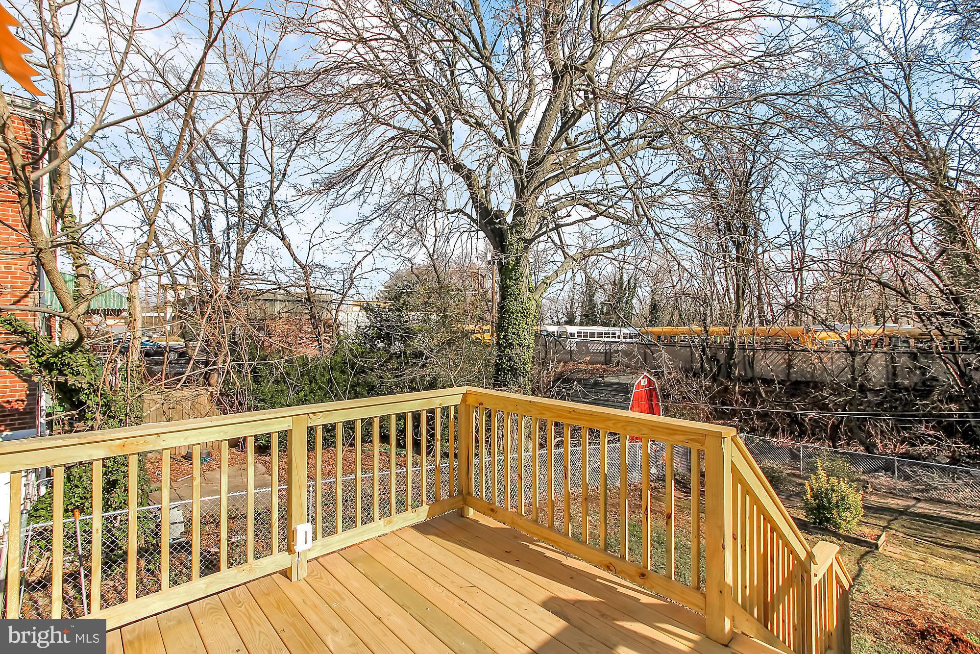 8615 Pleasant Plains Road Baltimore, MD 21286 - Photo 25 of 27 Deck