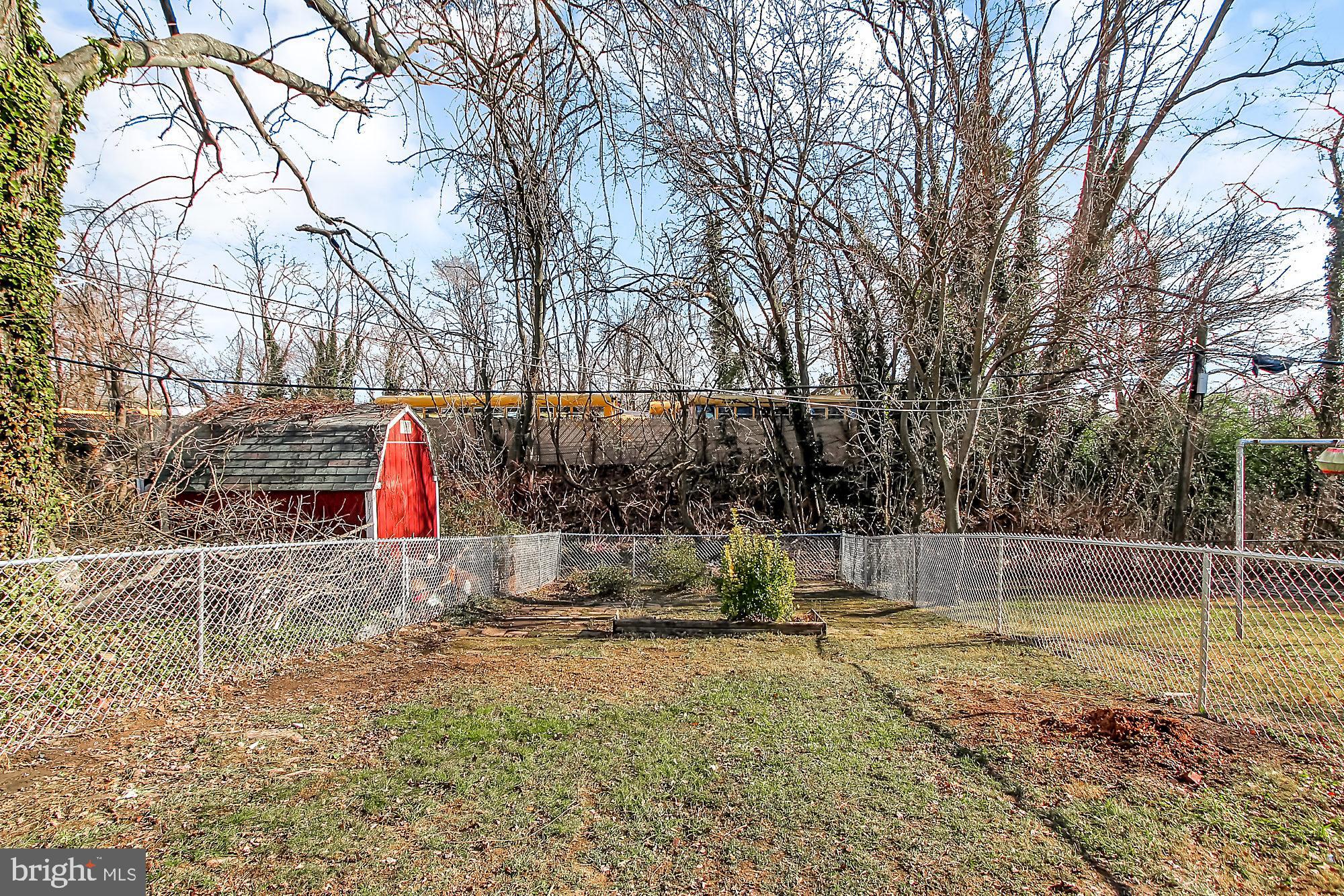 8615 Pleasant Plains Road Baltimore, MD 21286 - Photo 26 of 27 Back Yard / View