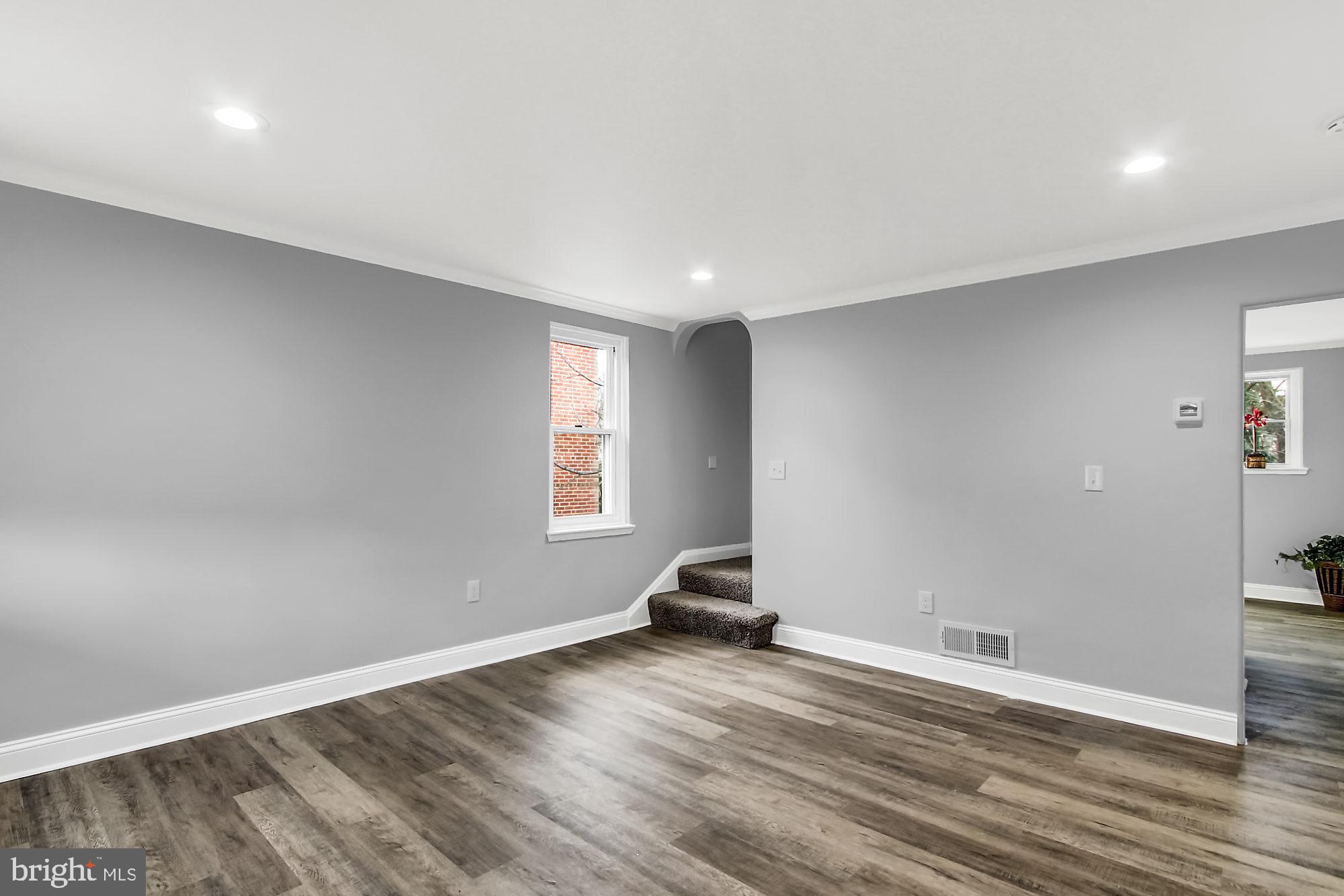 8615 Pleasant Plains Road Baltimore, MD 21286 - Photo 9 of 27 Living Room