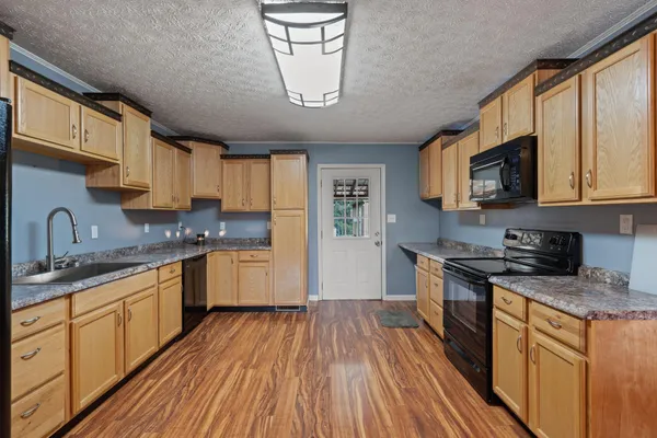 $289,900 | 154 Potter Place Road Northwest, Charleston, TN 37310