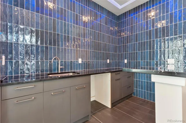 $5,893,000 | 6954 South Espana Way, Centennial, CO 80016