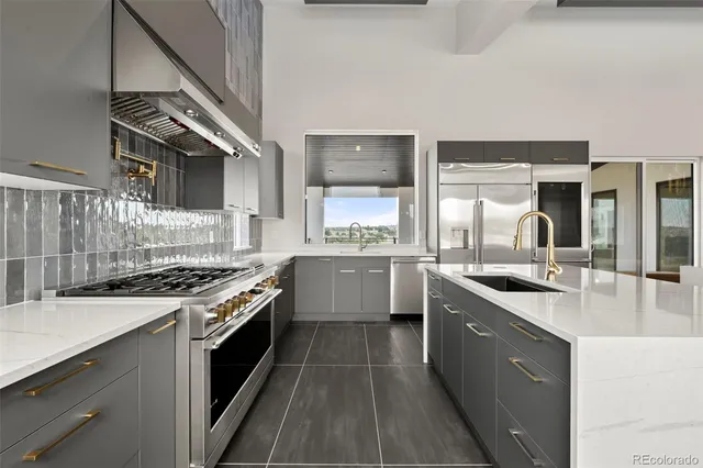 $5,893,000 | 6954 South Espana Way, Centennial, CO 80016