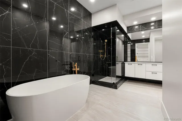 $5,893,000 | 6954 South Espana Way, Centennial, CO 80016