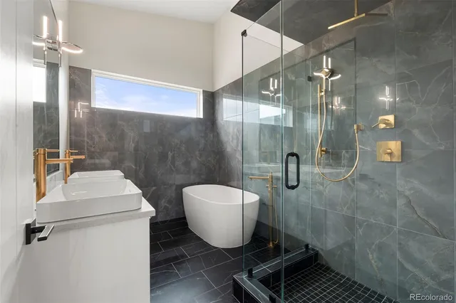 $5,893,000 | 6954 South Espana Way, Centennial, CO 80016