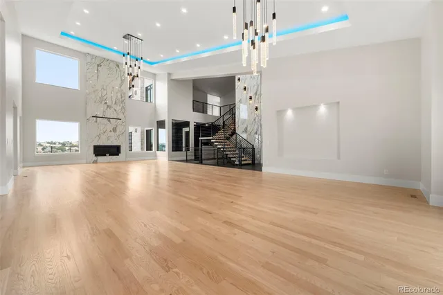 $5,893,000 | 6954 South Espana Way, Centennial, CO 80016