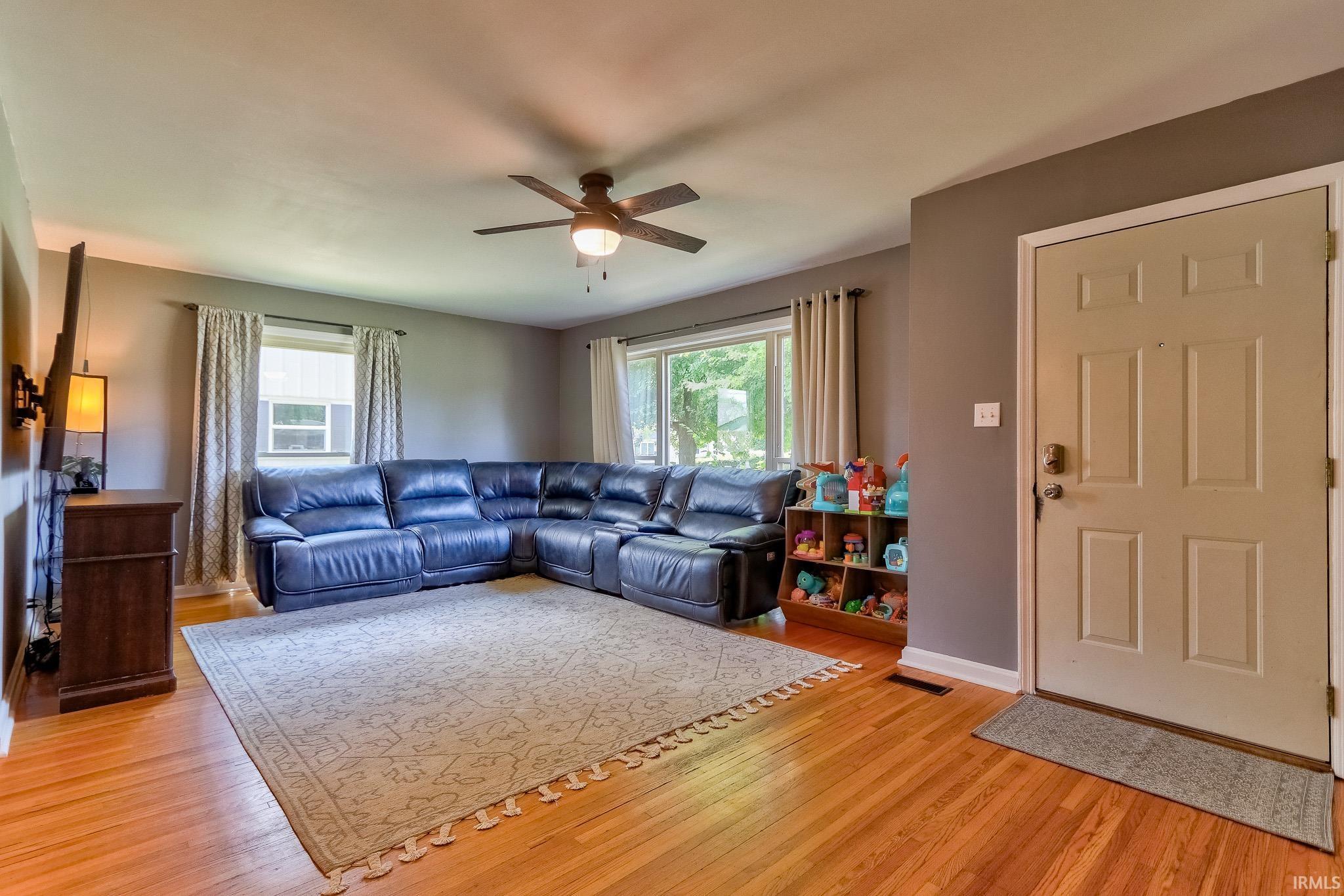 1900 South Spring Street Evansville, IN 47714 - Photo 4 of 29