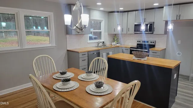 $399,900 | 6561 Huntsboro Road, Oxford, NC 27565