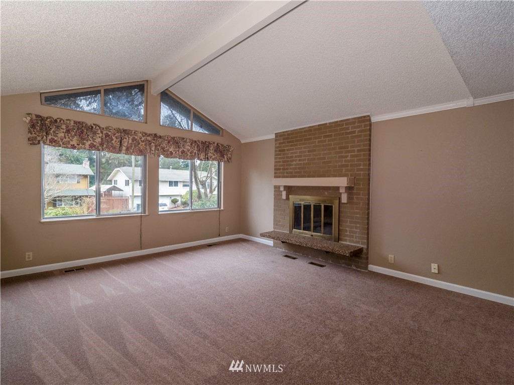 20316 98th Avenue Northeast Bothell, WA 98011 - Photo 4 of 25 Gallery Image 4
