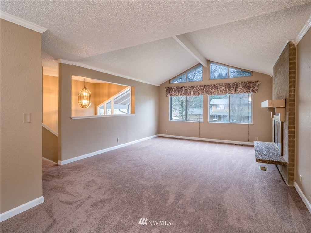 20316 98th Avenue Northeast Bothell, WA 98011 - Photo 5 of 25 Gallery Image 5
