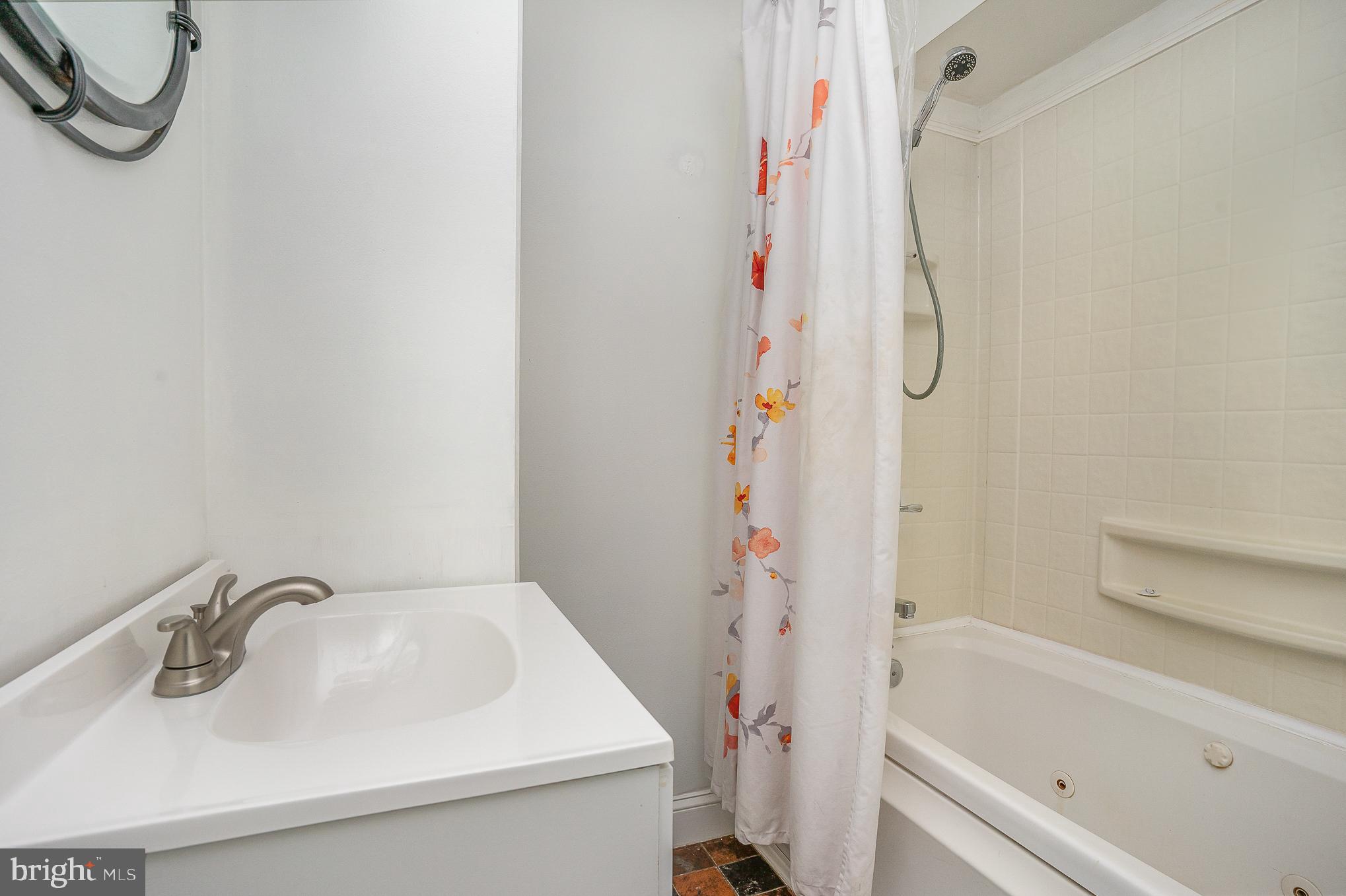 215 Old Chestnut Road Elkton, MD 21921 - Photo 16 of 32 Main Level Full Bath