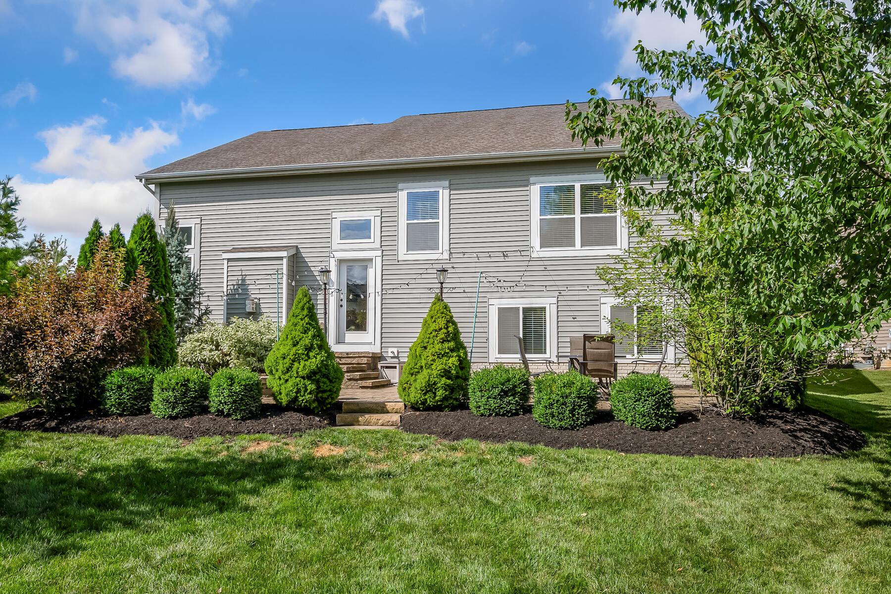 222 Cambridge Road Delaware, OH 43015 - Photo 5 of 42 5-web-or-mls-222 Cambridge Rd-105