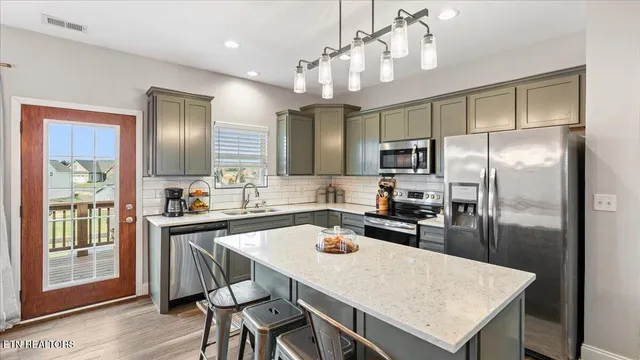 $399,900 | 2883 Alden Glenn Court, Sevierville, TN 37876