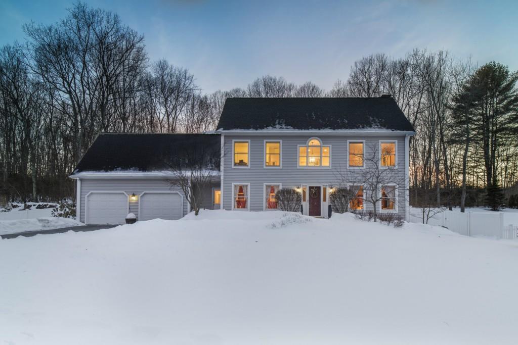 5 Spring Rock Road East Lyme, CT 06333 - Photo 1 of 1