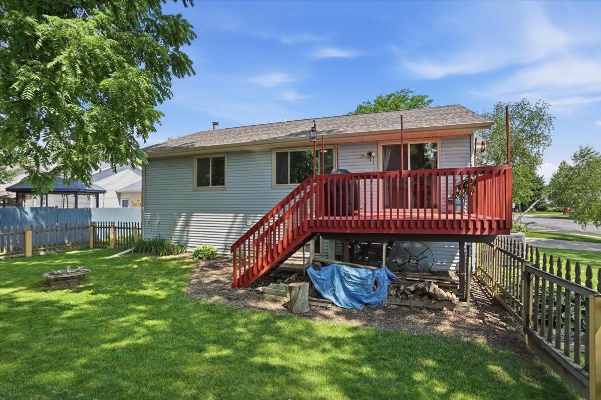 699 Robin Drive Sun Prairie, WI 53590 - Photo 37 of 43