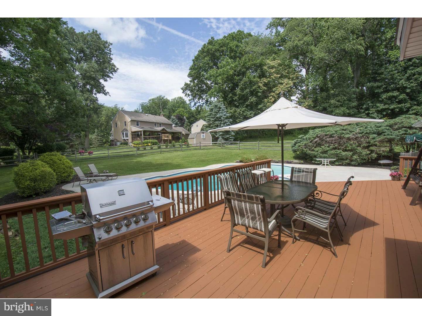 155 Poplar Road Newtown Square, PA 19073 - Photo 22 of 25 Deck
