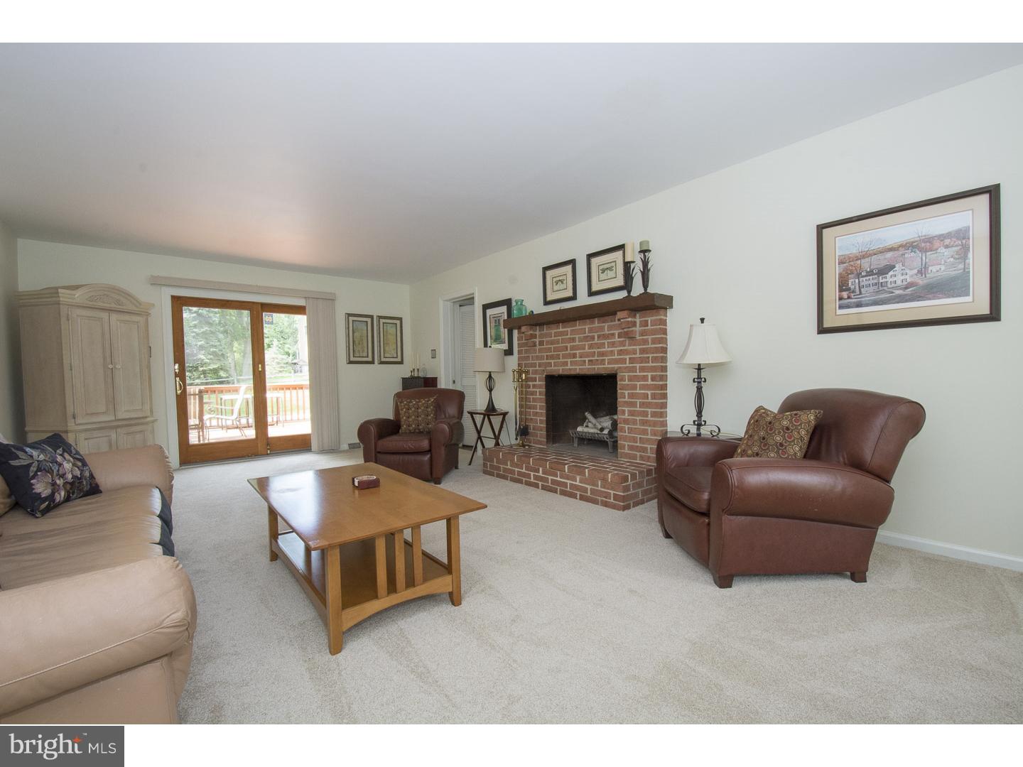 155 Poplar Road Newtown Square, PA 19073 - Photo 9 of 25 Family Room