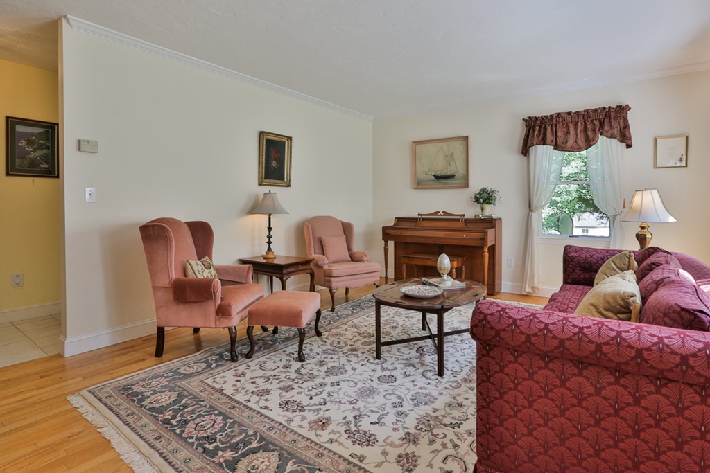 252 Ipswich Road Boxford, MA 01921 - Photo 8 of 30