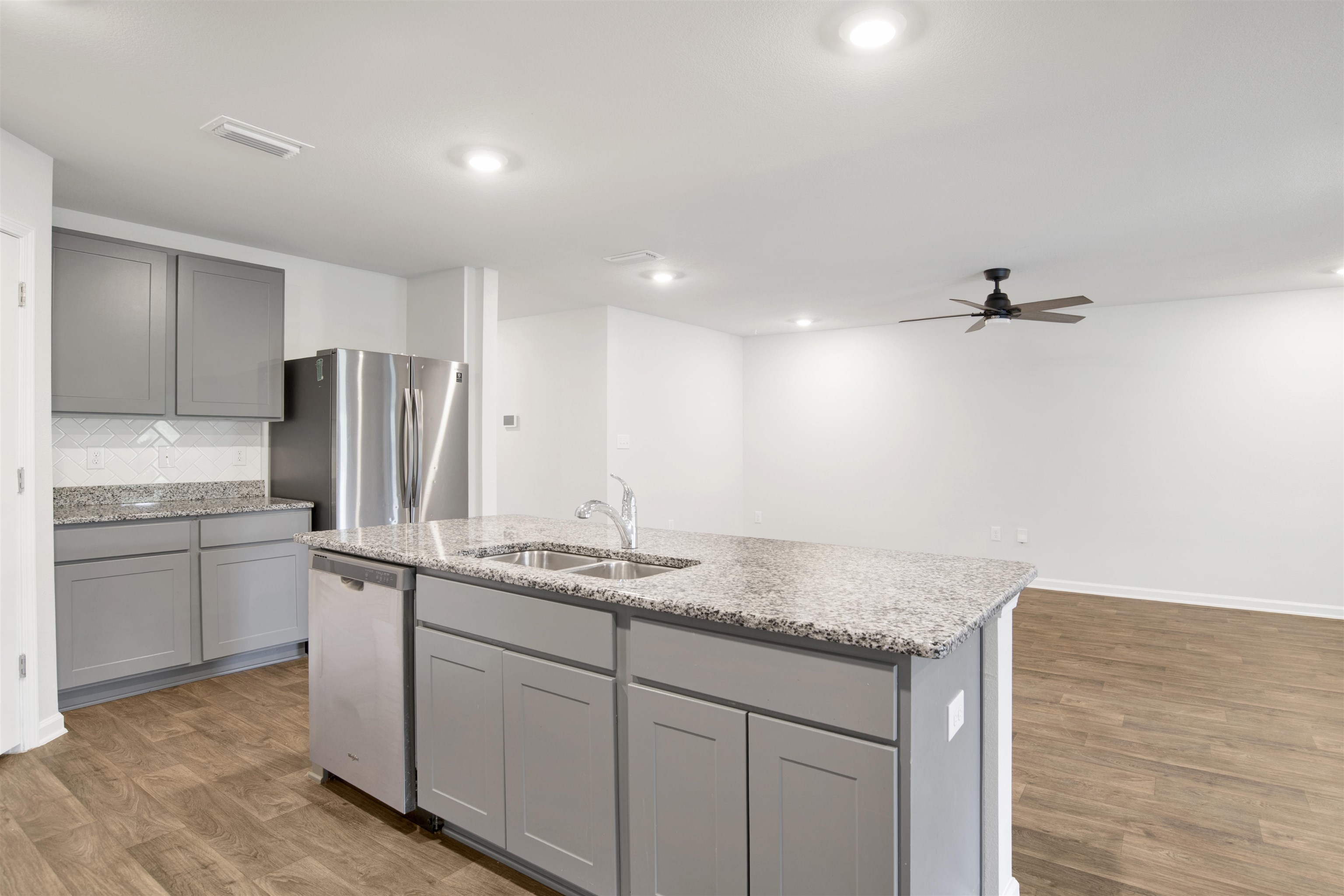 24011 Citation Loop Daphne, AL 36526 - Photo 14 of 34 Kitchen