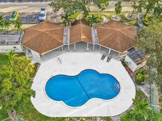 $3,500 | 1381 Northwest 99th Avenue, Unit 172, Pembroke Pines, FL 33024