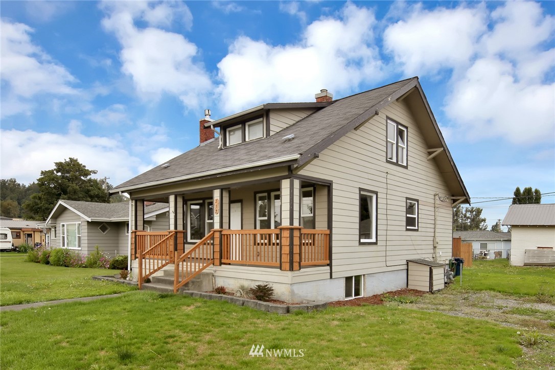 232 Garfield Street Sumas, WA 98295 - Photo 2 of 25 Gallery Image 2