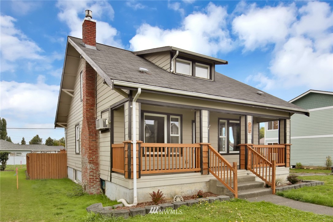 232 Garfield Street Sumas, WA 98295 - Photo 3 of 25 Gallery Image 3