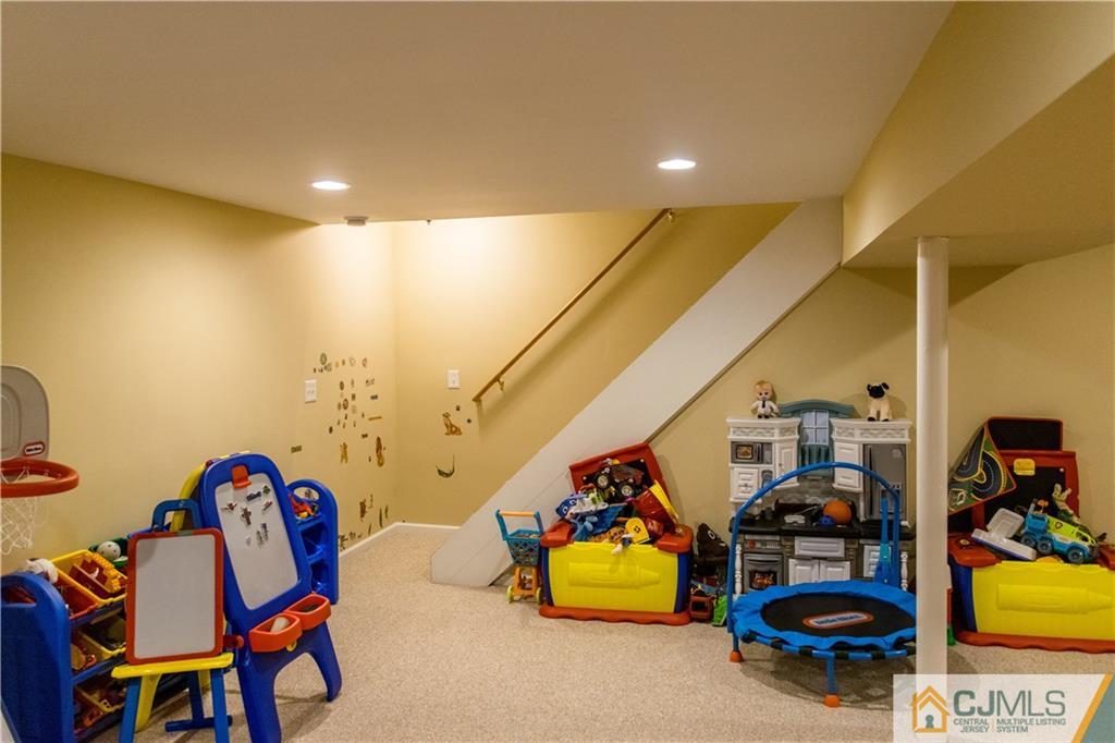43 Willow Road Metuchen, NJ 08840 - Photo 15 of 20 Gallery Image 15