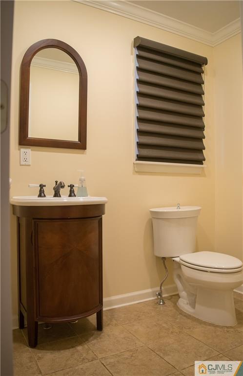 43 Willow Road Metuchen, NJ 08840 - Photo 7 of 20 Gallery Image 7