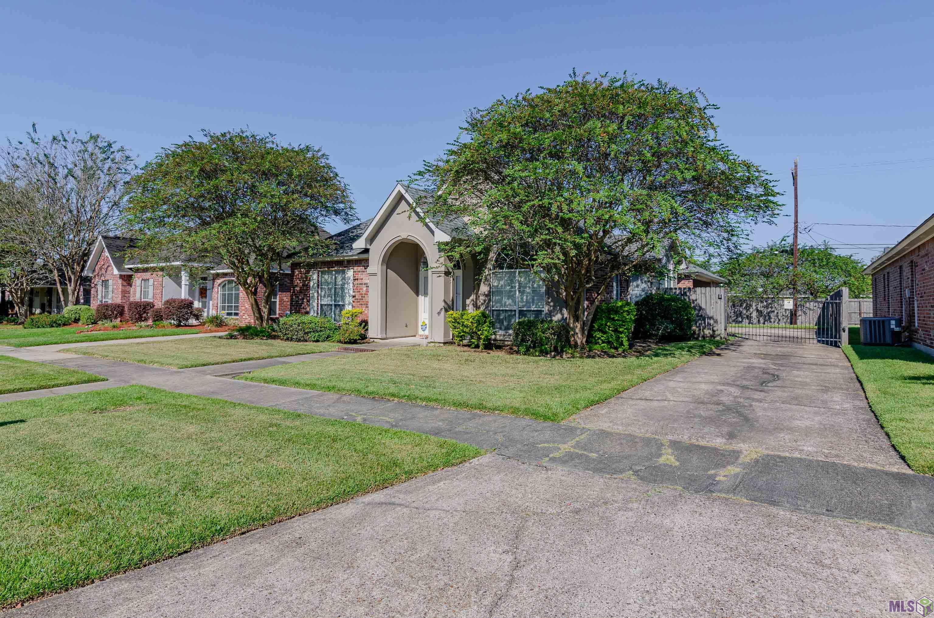 17439 Beckfield Avenue Baton Rouge, LA 70817 - Photo 3 of 18 Gallery Image 3