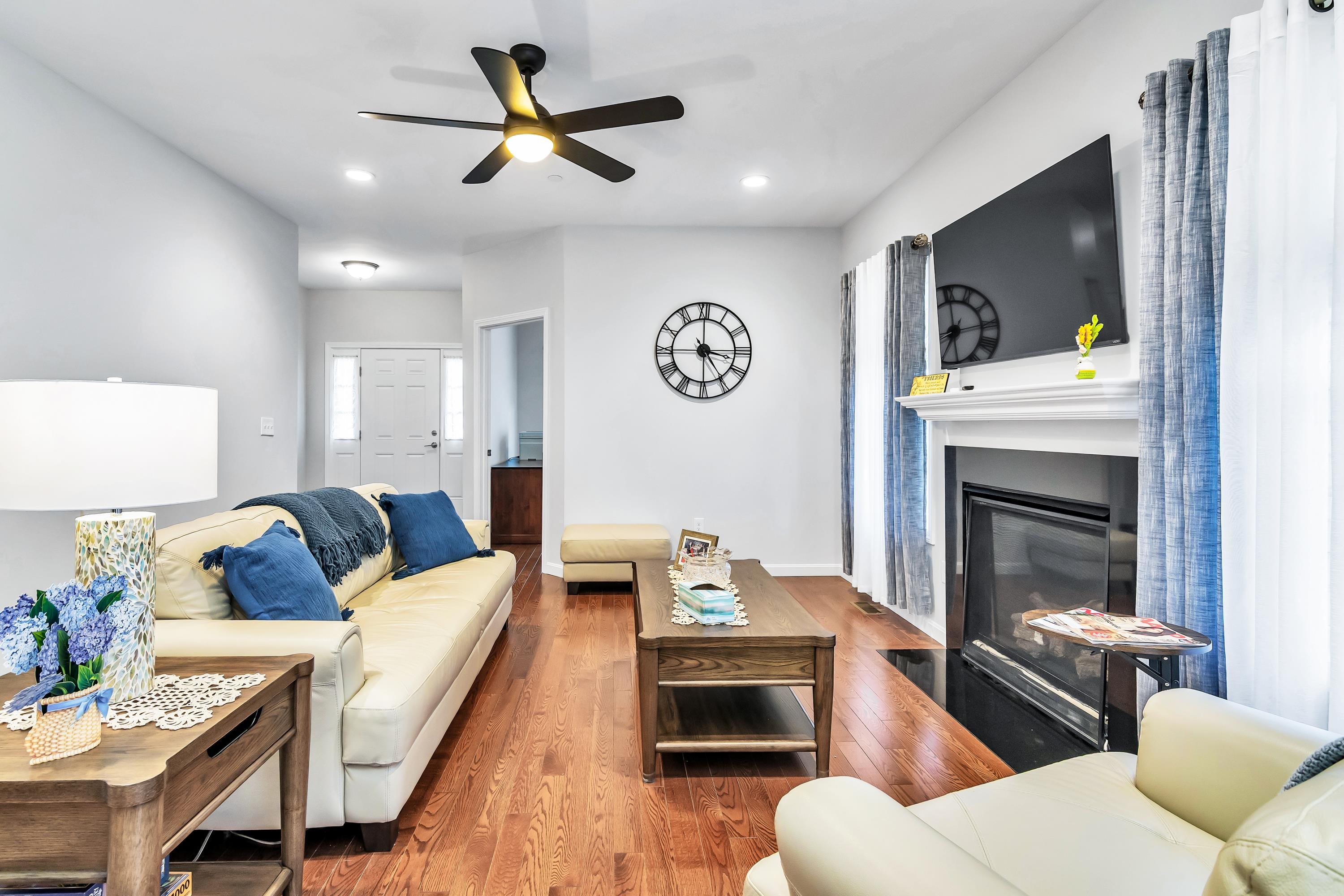 9 Venus Way, Unit 23 Pelham, NH 03076 - Photo 4 of 19