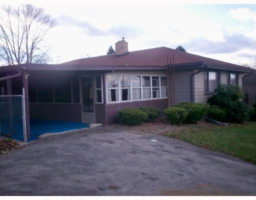 3529 Ellwood Road New Castle, PA 16101 - Photo 14 of 16 Exterior Back.