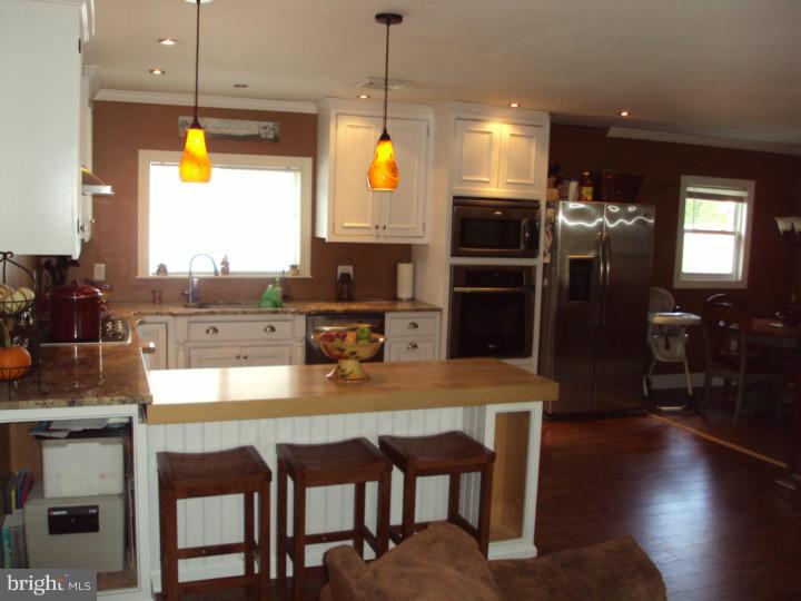 1710 Ritter Avenue Bristol, PA 19007 - Photo 4 of 16 Kitchen