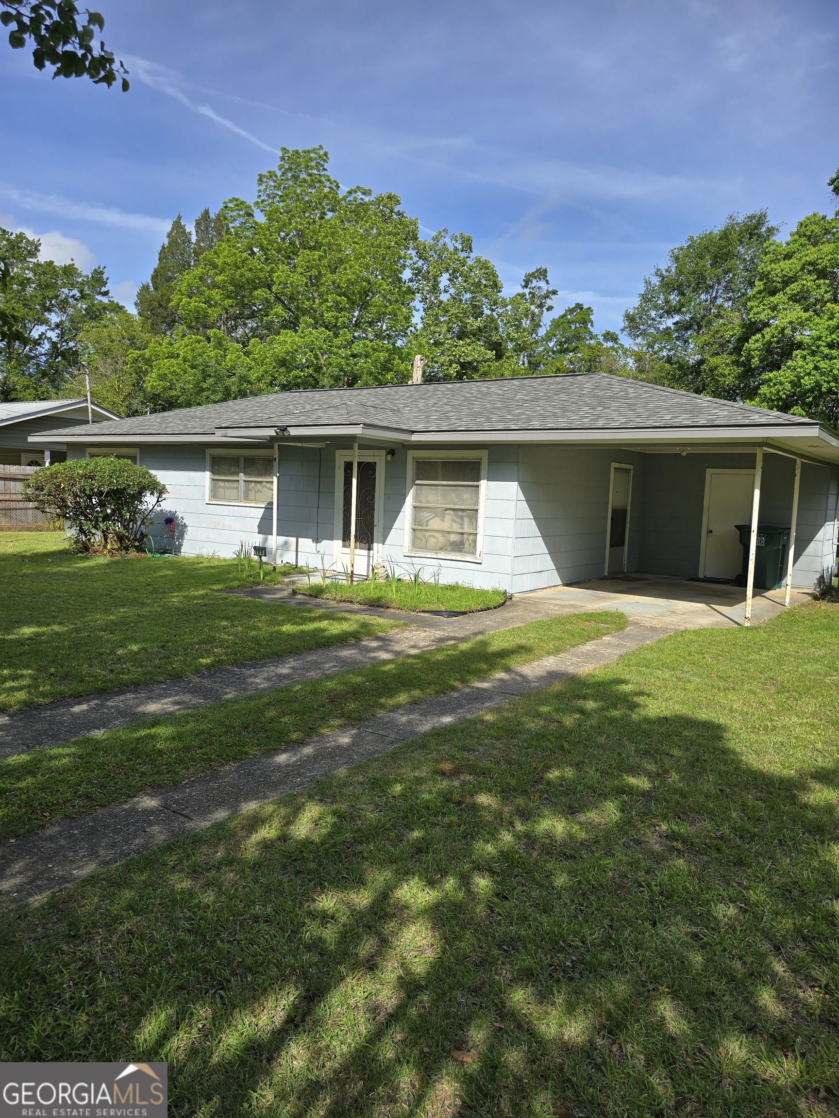 108 Sunset Drive Eufaula, AL 36027 - Photo 1 of 12 a house view with a garden space
