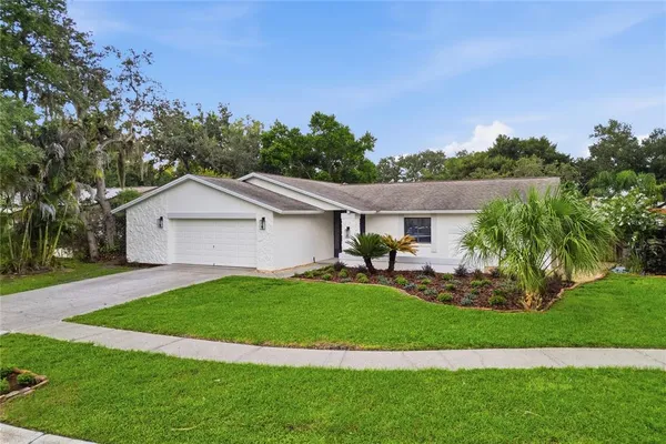 $399,900 | 724 Isleton Drive, Brandon, FL 33511