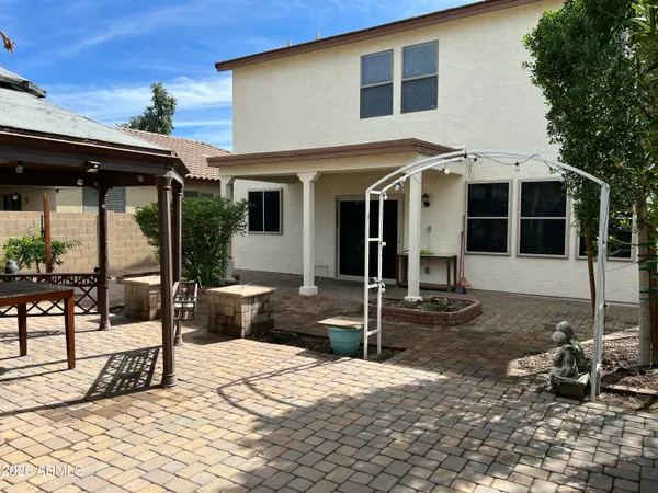 $2,100 | 2552 West St Catherine Avenue, Phoenix, AZ 85041