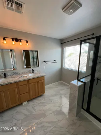 $2,100 | 2552 West St Catherine Avenue, Phoenix, AZ 85041