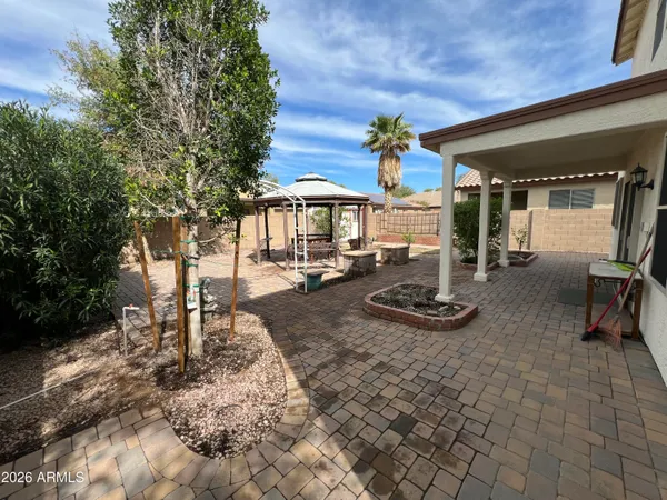 $2,100 | 2552 West St Catherine Avenue, Phoenix, AZ 85041